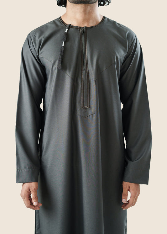 Crown Omani Charcoal Thobe - Men